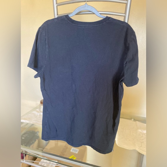 Tommy Hilfiger men’s medium navy tshirt - Picture 2 of 2